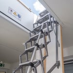 Sortie pour toit plat avec escalier en ciseaux Exklusiv