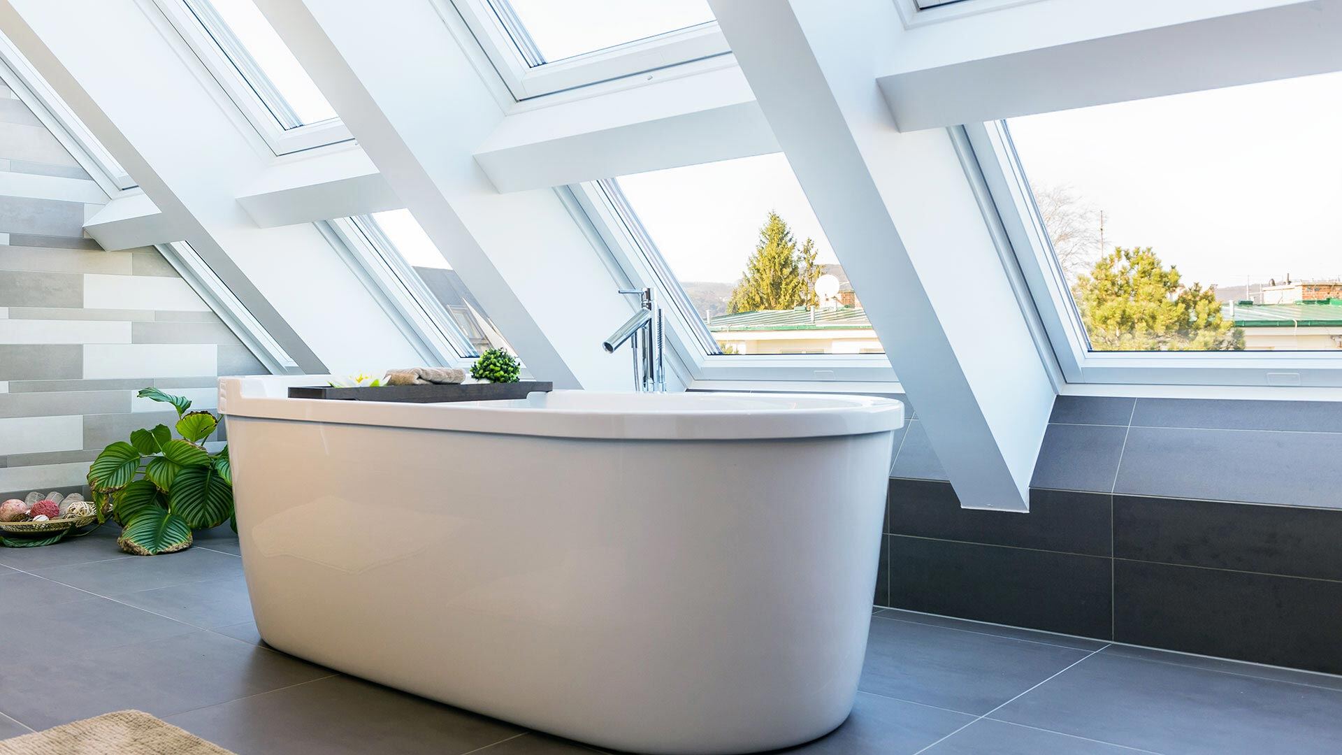 new-housing-roof-windows-bathroom-1920x1080px