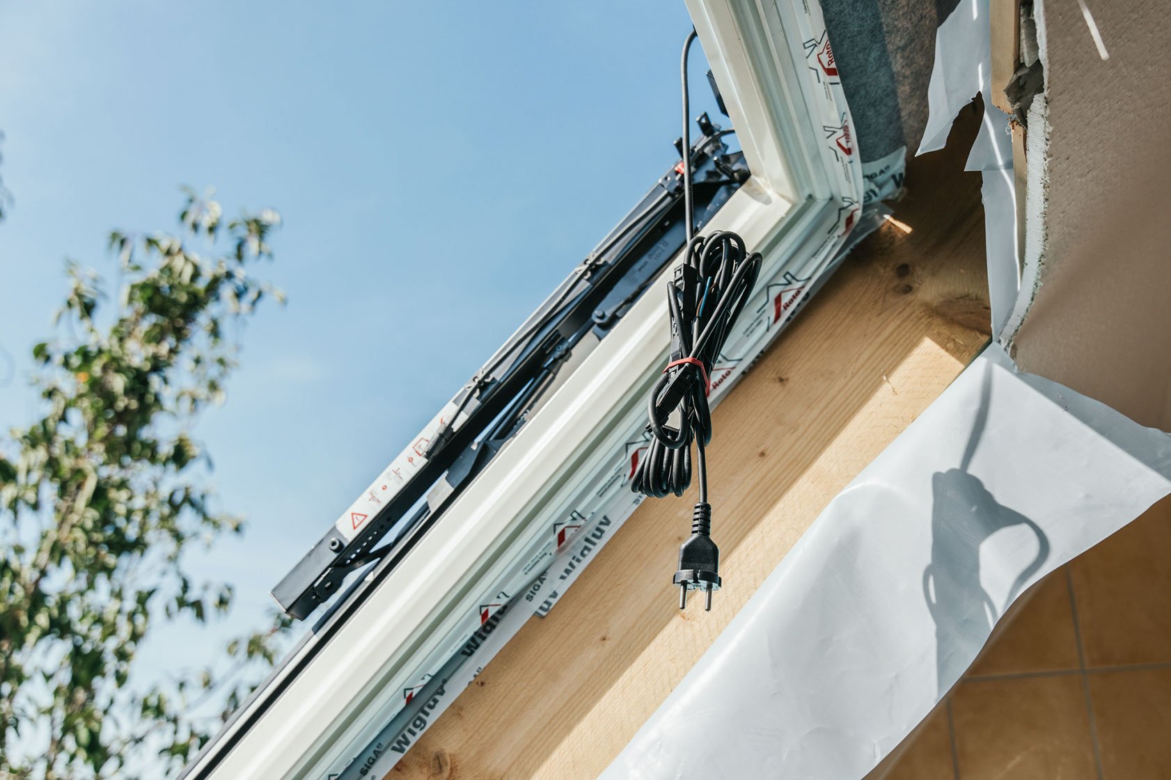 designo-heat-installation-electric-cabel-1682x1121px