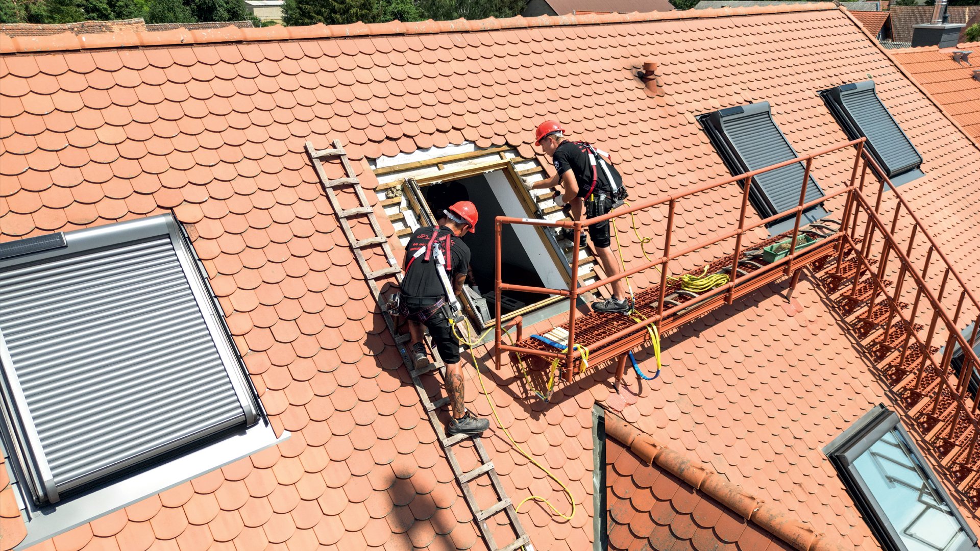 dach-sanierung-mit-roto-fenster-1920x1080px