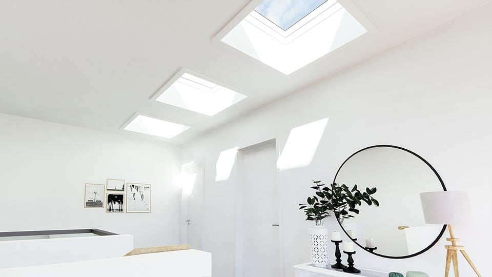 roto-flat-roof-window-inner-lining-in-corridor-960x540px