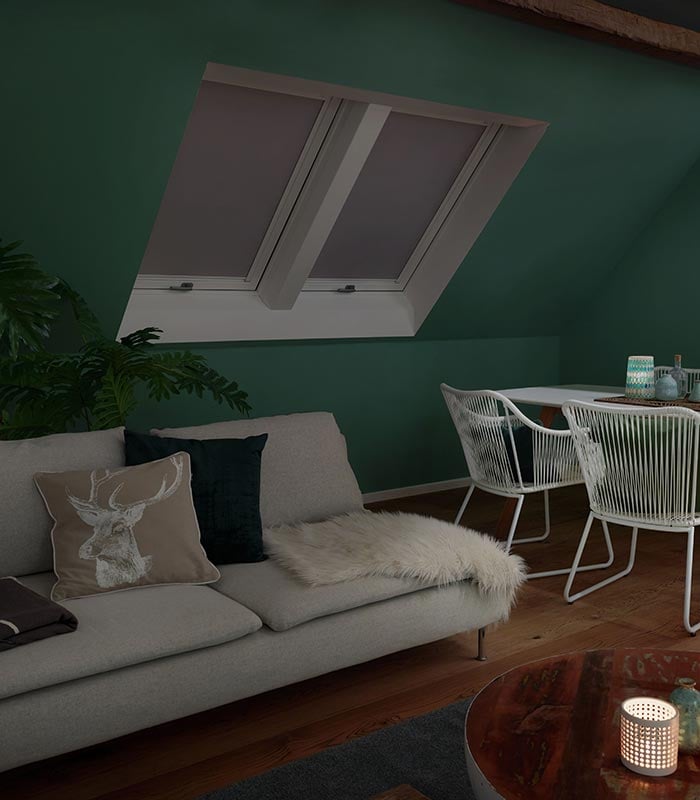 designo-zrv-blackout-blind-living-room-dark-700x800px