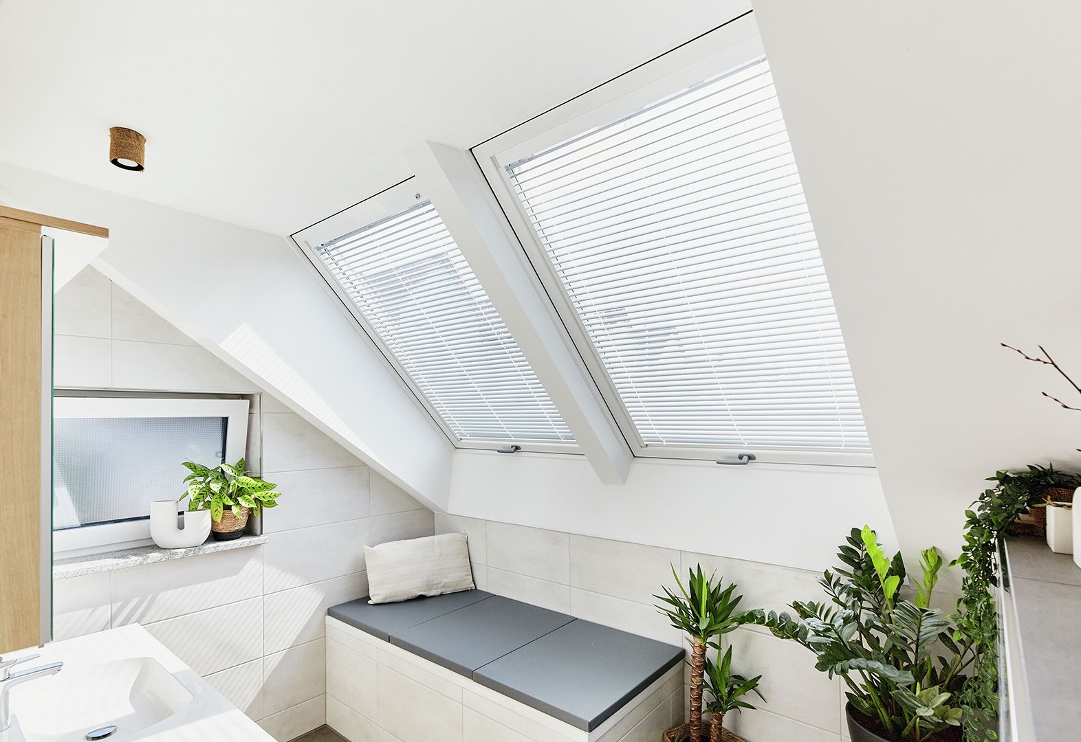 Roto_Innenausstattung_Jalousette_1920x1080px